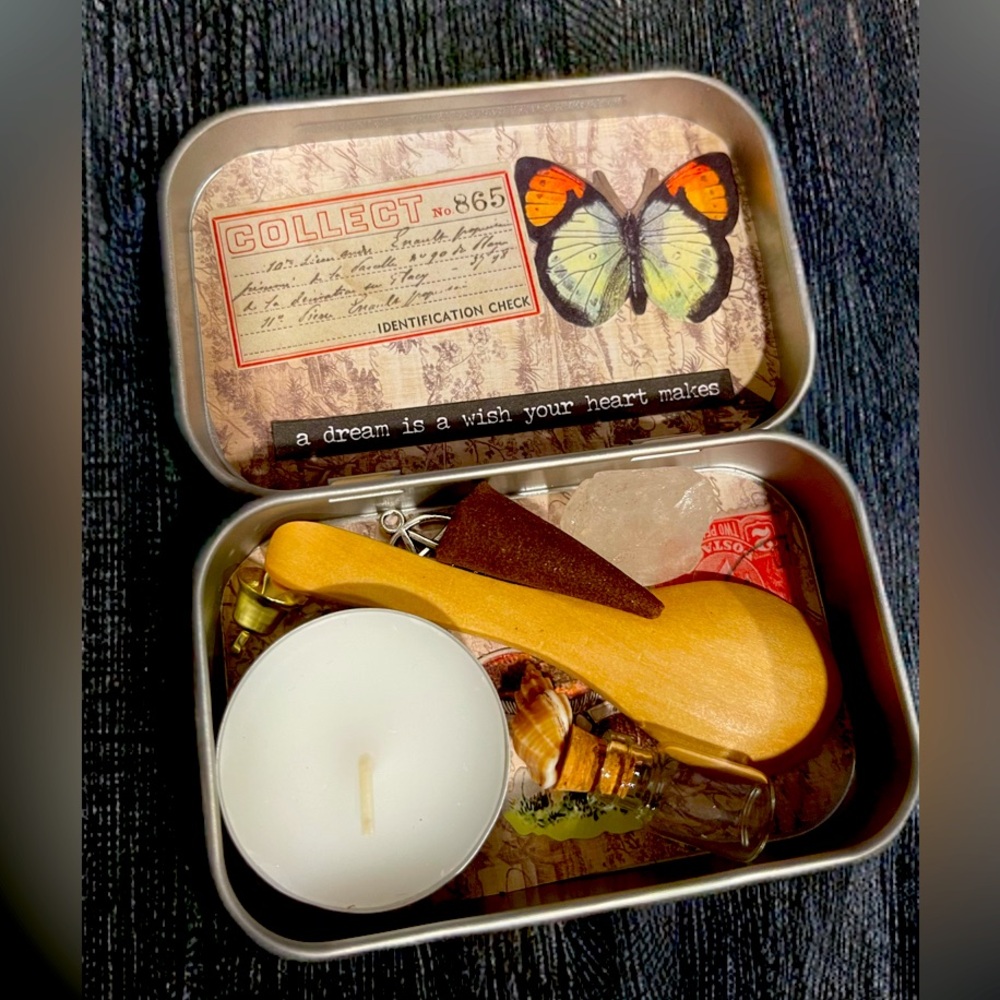 Mystery Box (Witches Travel Altar)